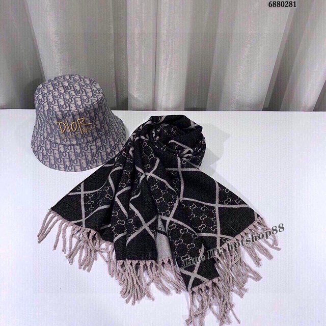 Gucci古奇專櫃爆款女士菱格圍巾披肩 mmyj2262
